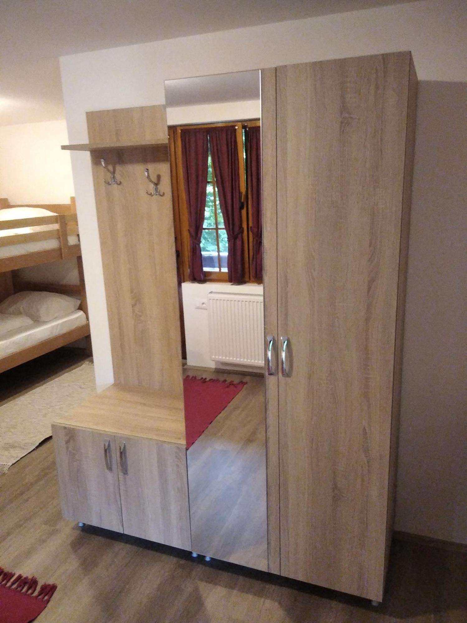 Apartments Izvor Lisine Strmosten Екстериор снимка